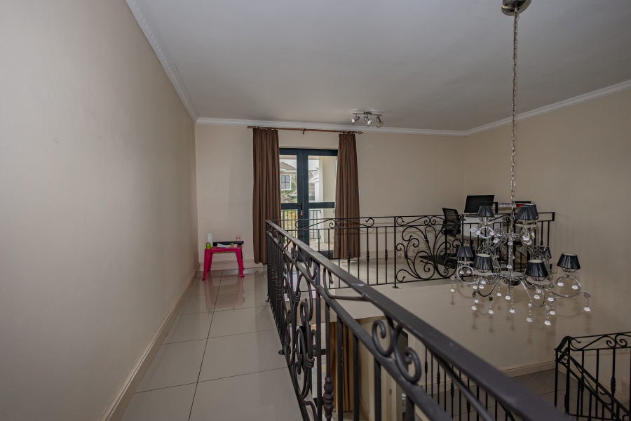 4 Bedroom Property for Sale in Zevenwacht Country Estate Western Cape